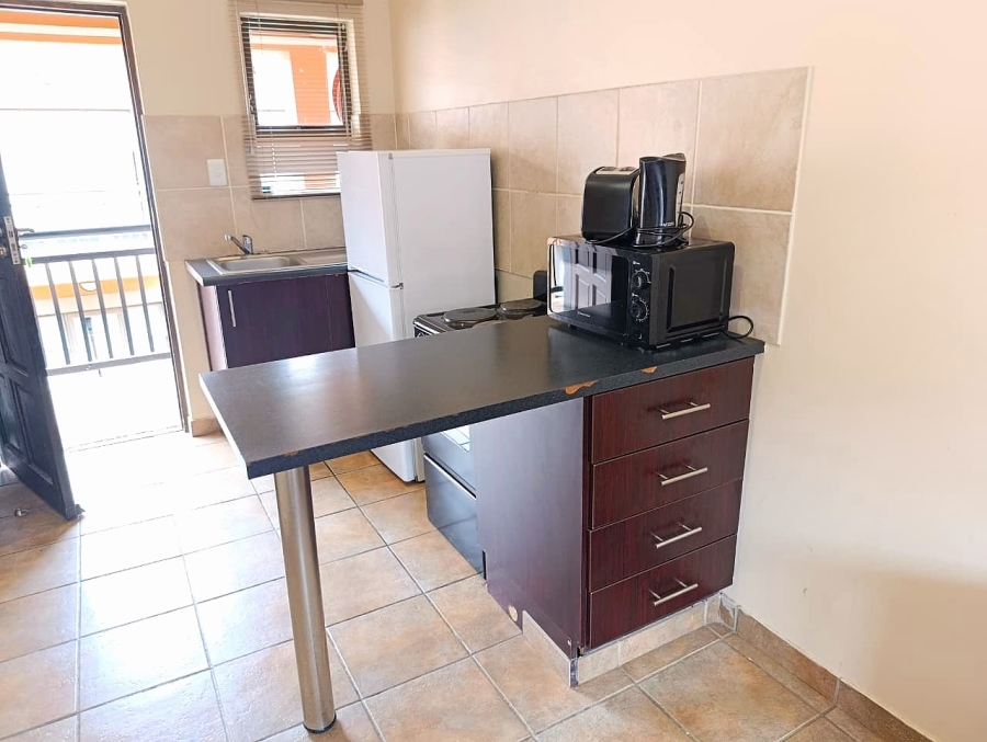 1 Bedroom Property for Sale in Langenhovenpark Free State